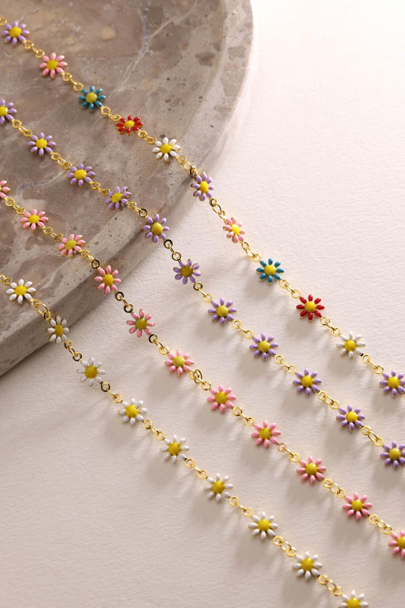 Minimalist Daisy Choker Necklace BUY 1 GET 1 FREE